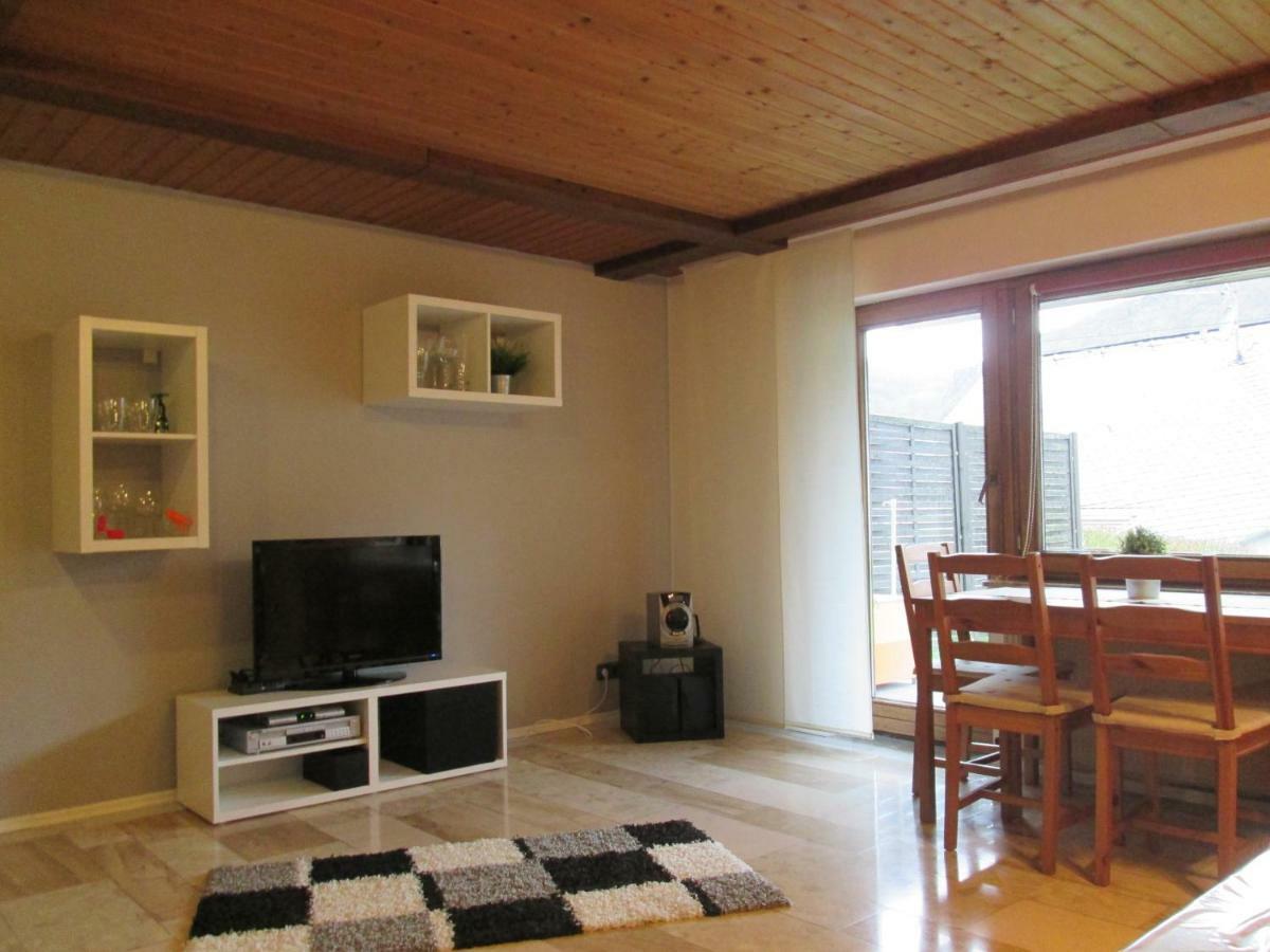Ferienwohnung Edi Fischer Oberfell Exterior photo